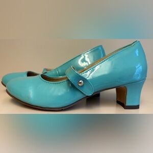Mari Mari Teal patent leather Mary Janes Low-Heeled Pumps Glossy Finish size 7
